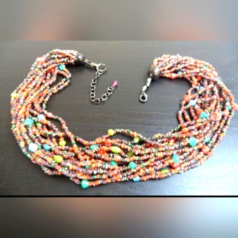 VINTAGE ESTATE MULTI STRAND GLASS BEADED 20" NECKLACE